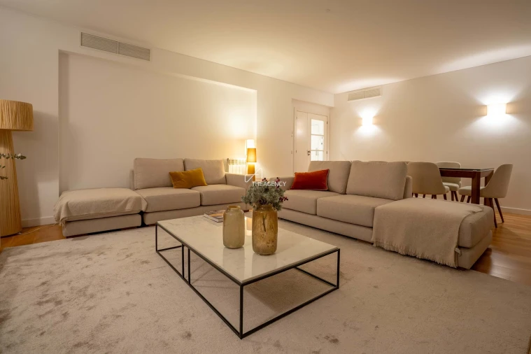 Apartamento T3 para Arrendamento em São Domingos de Benfica Foto 10