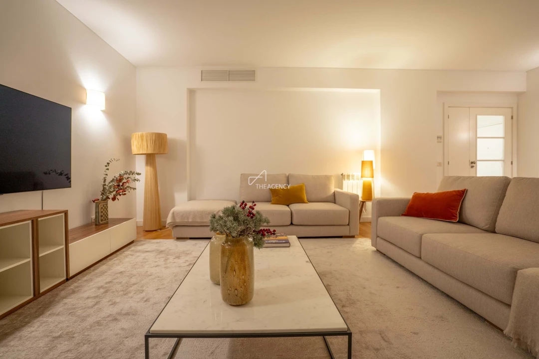 Apartamento T3 para Arrendamento em São Domingos de Benfica Foto 11