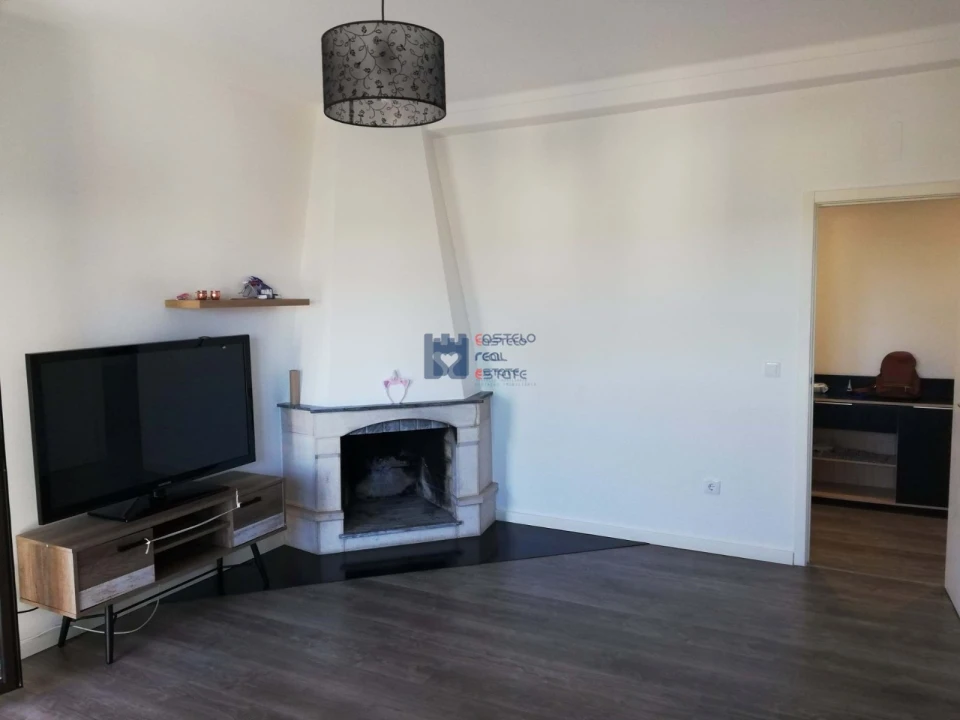 Apartamento T5 para Venda em Nossa Senhora da Piedade Foto 2