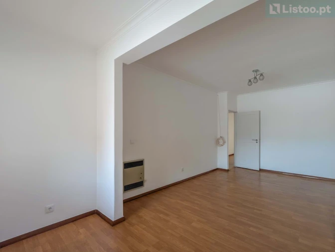 Apartamento T2 para Venda em Alvalade Foto 14