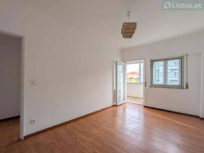 Apartamento T2 para Venda em Alvalade Foto 18
