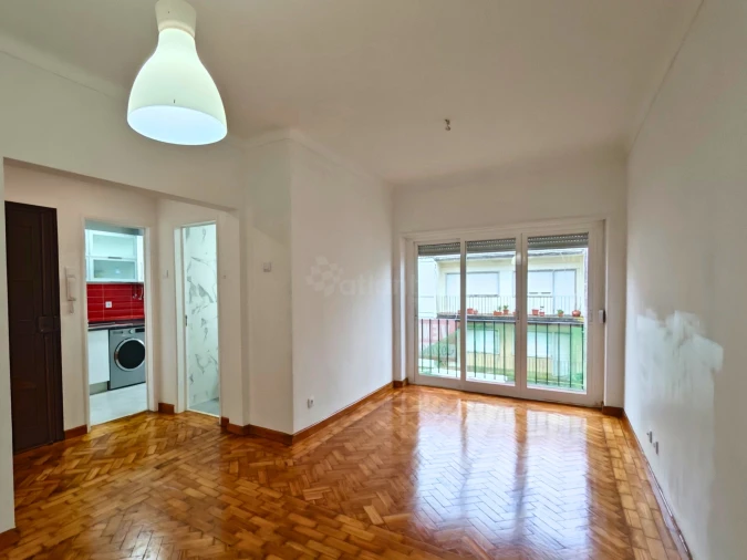 Apartamento T2 para Venda em Agualva e Mira-Sintra Foto 5