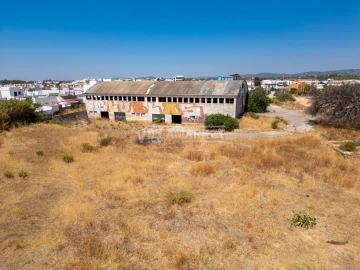 Terreno para Venda em Quelfes