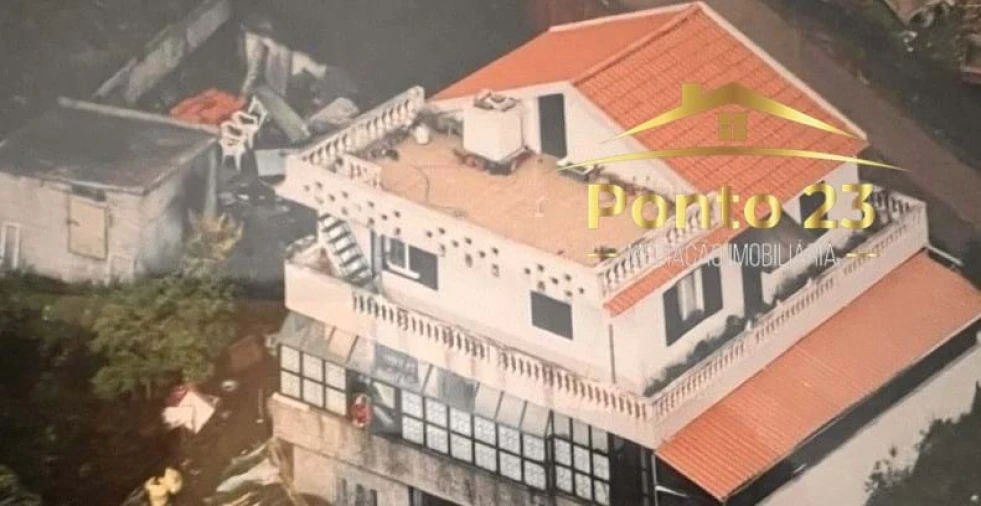 Apartamento para Venda em Camacha Foto 18