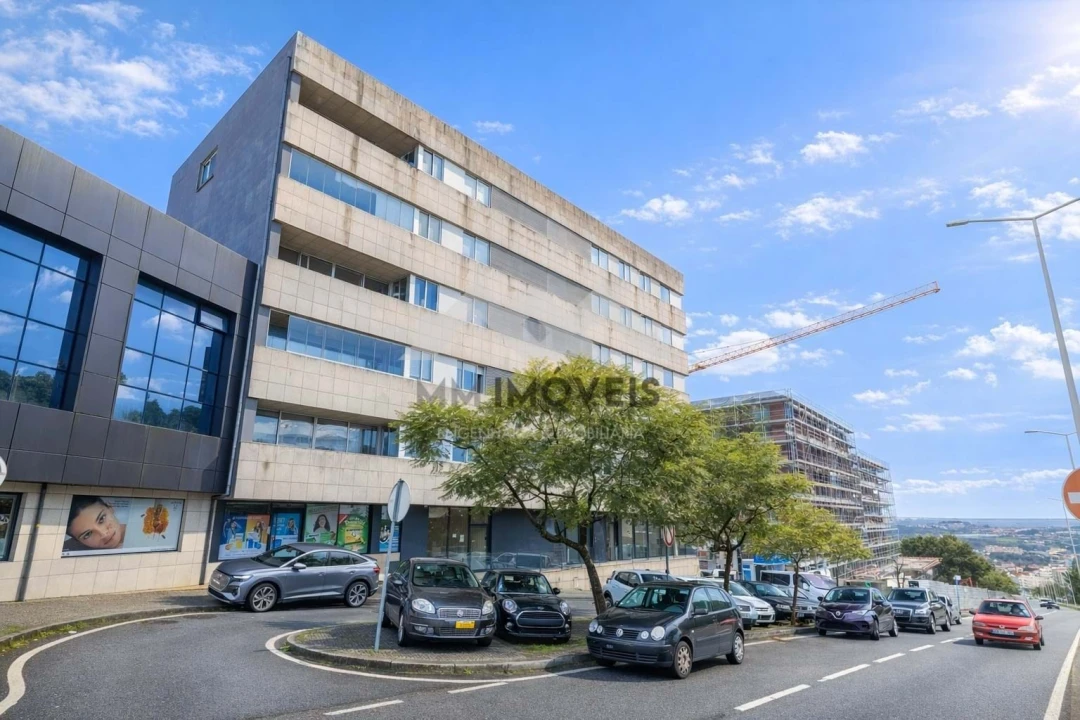 Apartamento T5 para Venda em Gondomar (São Cosme), Valbom e Jovim Foto 11