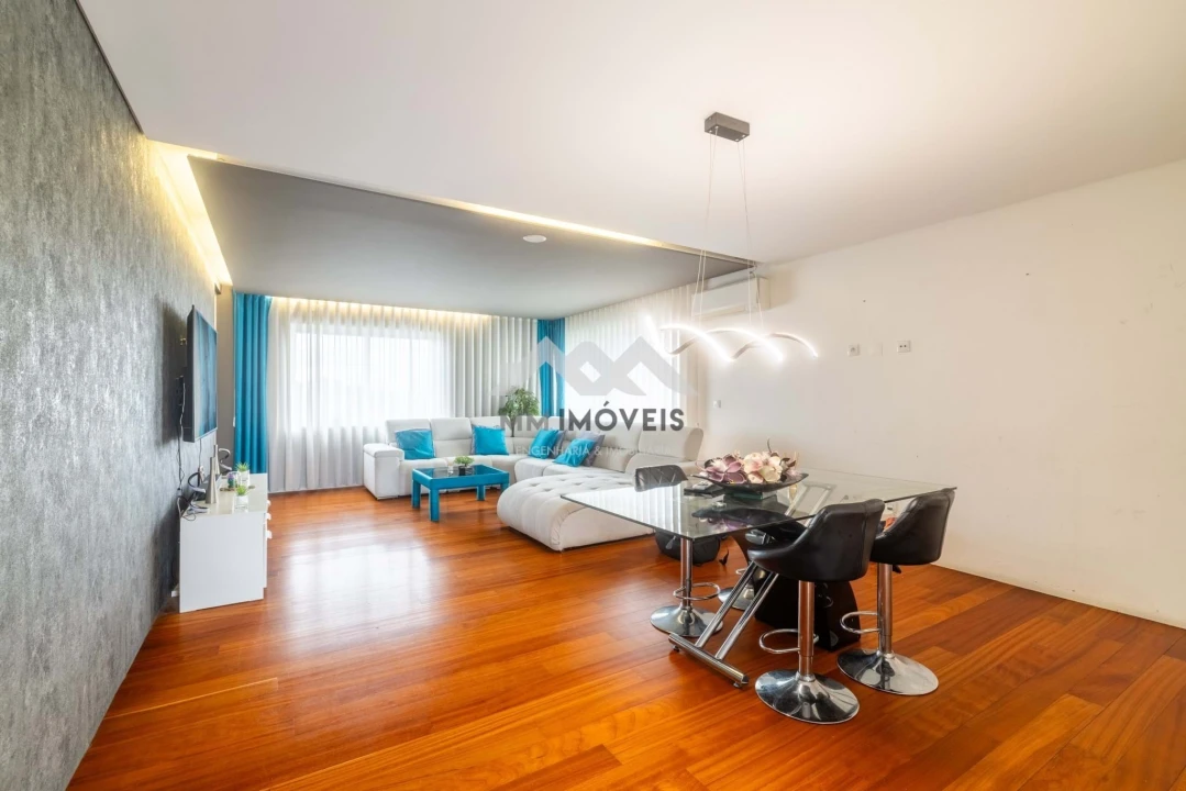 Apartamento T5 para Venda em Gondomar (São Cosme), Valbom e Jovim Foto 10