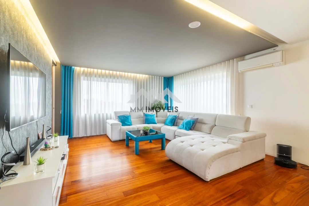 Apartamento T5 para Venda em Gondomar (São Cosme), Valbom e Jovim Foto 2