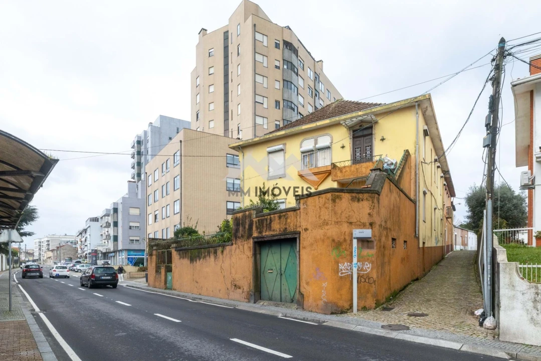 Moradia T6 para Venda em Aguas Santas Foto 10