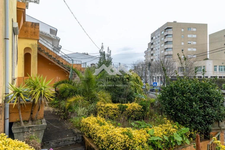 Moradia T6 para Venda em Aguas Santas Foto 33