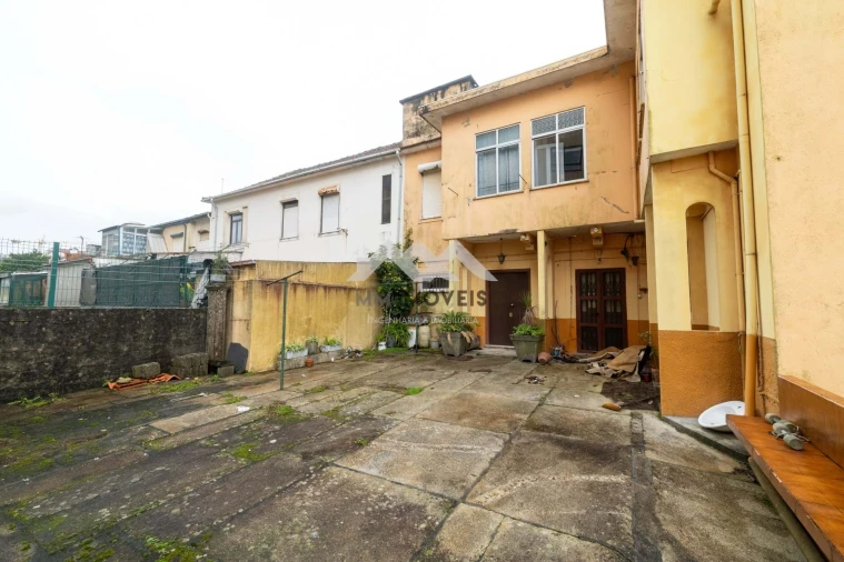 Moradia T6 para Venda em Aguas Santas Foto 4