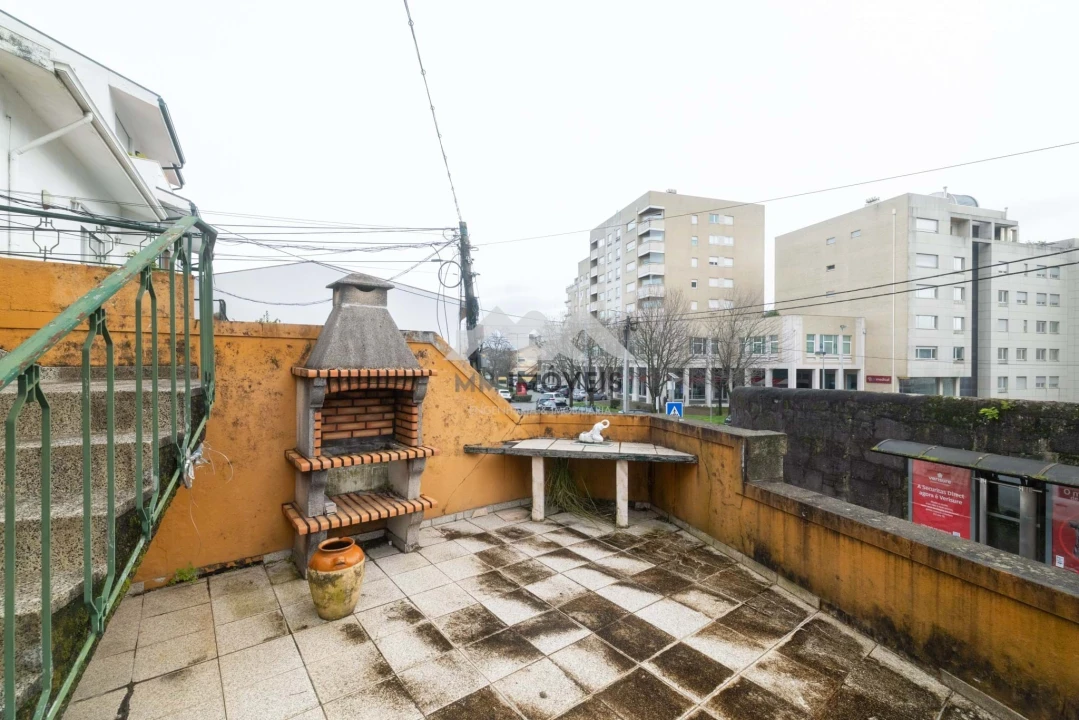 Moradia T6 para Venda em Aguas Santas Foto 3