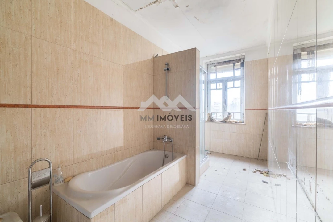 Moradia T6 para Venda em Aguas Santas Foto 30