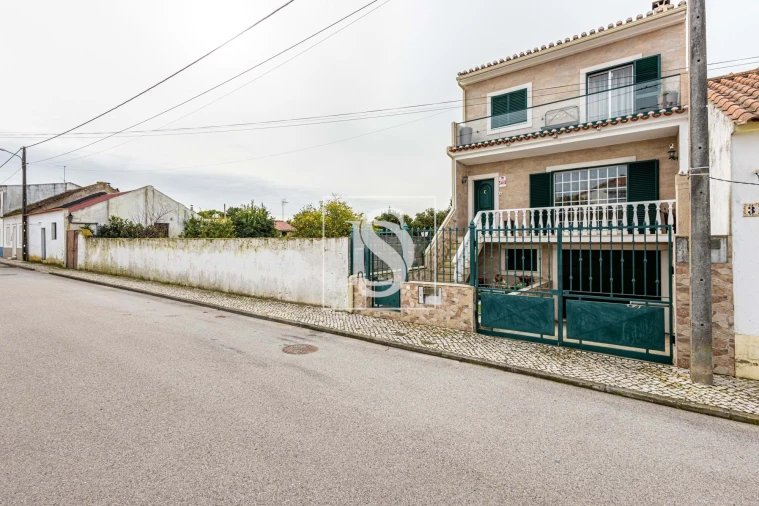 Moradia T3 para Venda em Muge Foto 4