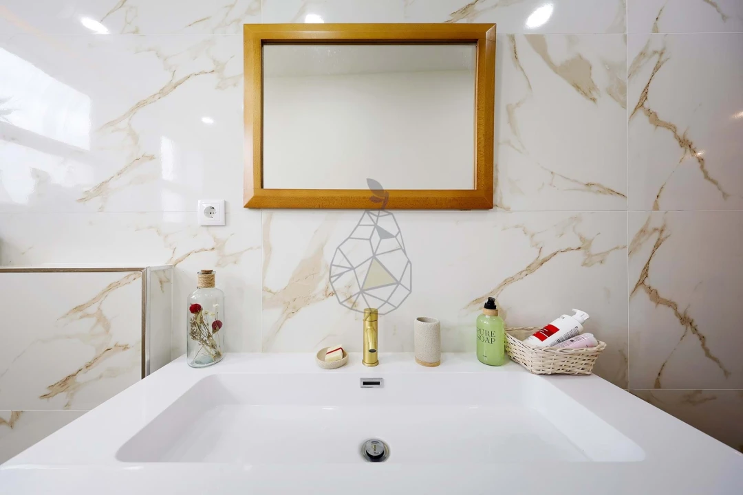 Moradia T6 para Venda em Estômbar e Parchal Foto 53