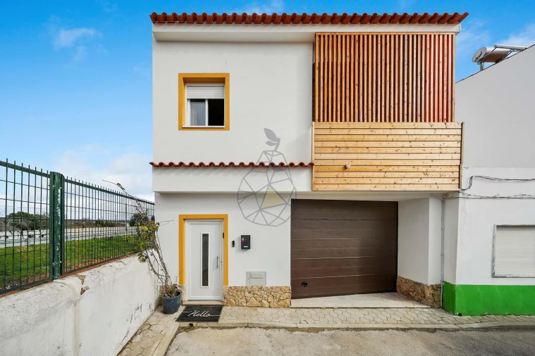 Moradia T6 para Venda em Estômbar e Parchal Foto 1