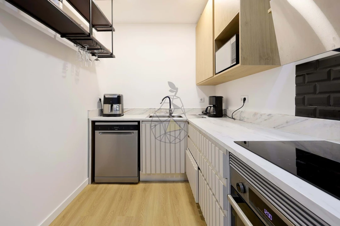 Moradia T6 para Venda em Estômbar e Parchal Foto 10