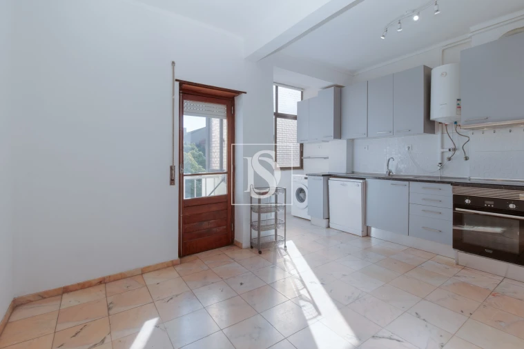 Apartamento T3 para Arrendamento em Alto do Seixalinho, Santo André e Verderena Foto 3