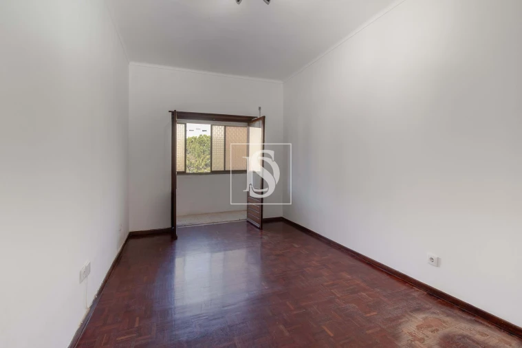 Apartamento T3 para Arrendamento em Alto do Seixalinho, Santo André e Verderena Foto 7