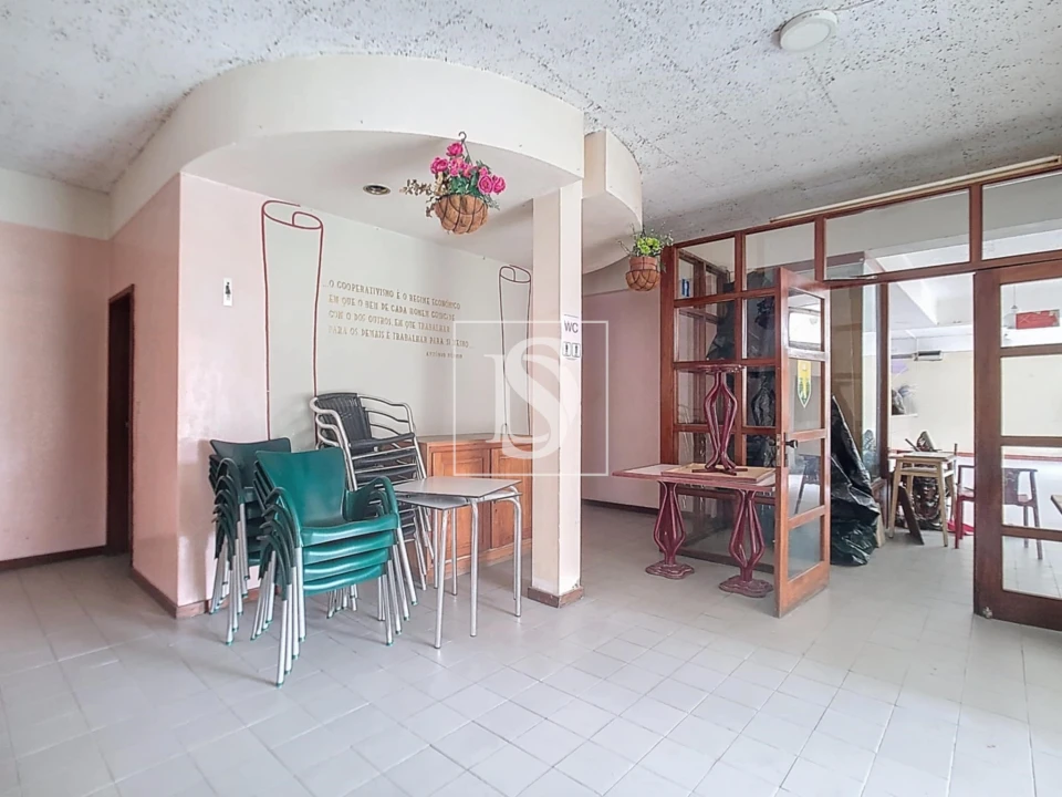 Negócio para Venda em Rio Tinto Foto 9