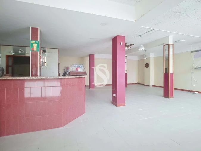 Negócio para Venda em Rio Tinto Foto 3