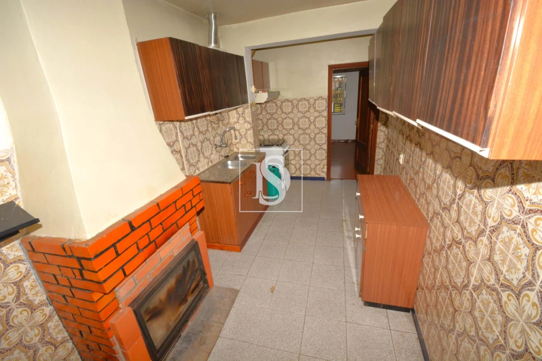 Moradia T2 para Venda em Sé, Santa Maria e Meixedo Foto 4