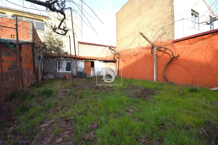 Moradia T2 para Venda em Sé, Santa Maria e Meixedo Foto 12