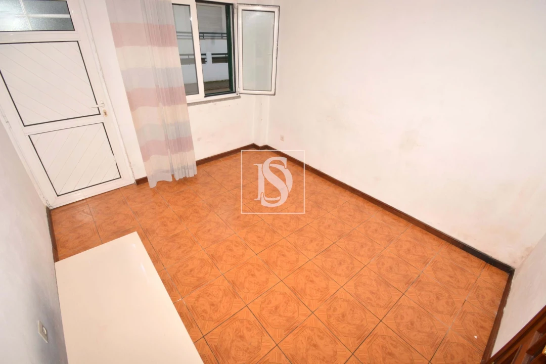 Moradia T2 para Venda em Sé, Santa Maria e Meixedo Foto 7