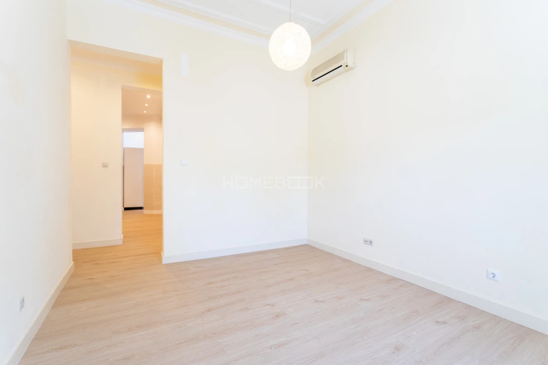 Apartamento T3 para Venda em Avenidas Novas Foto 13