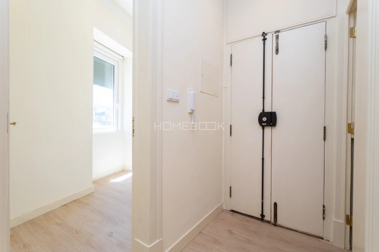 Apartamento T3 para Venda em Avenidas Novas Foto 5