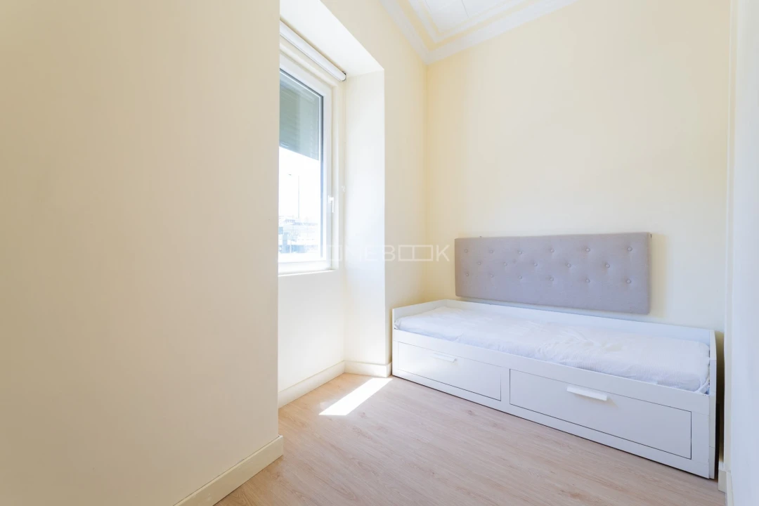 Apartamento T3 para Venda em Avenidas Novas Foto 6
