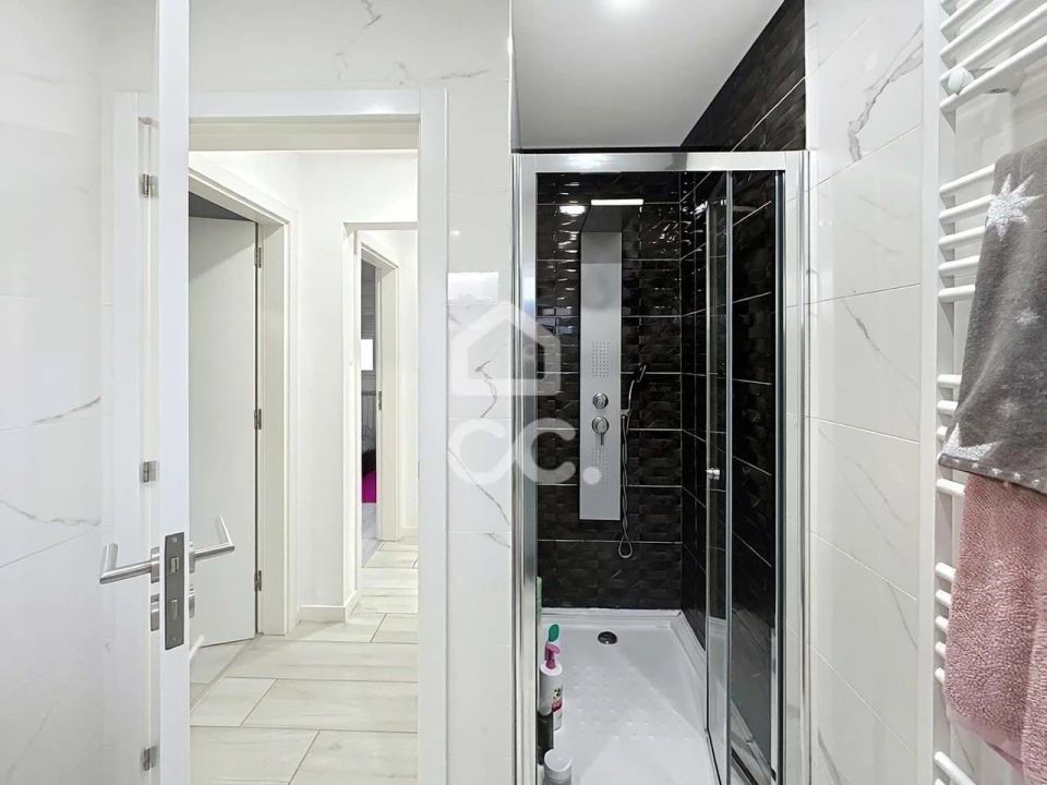 Apartamento T3 para Venda em Santa Maria Maior Foto 7