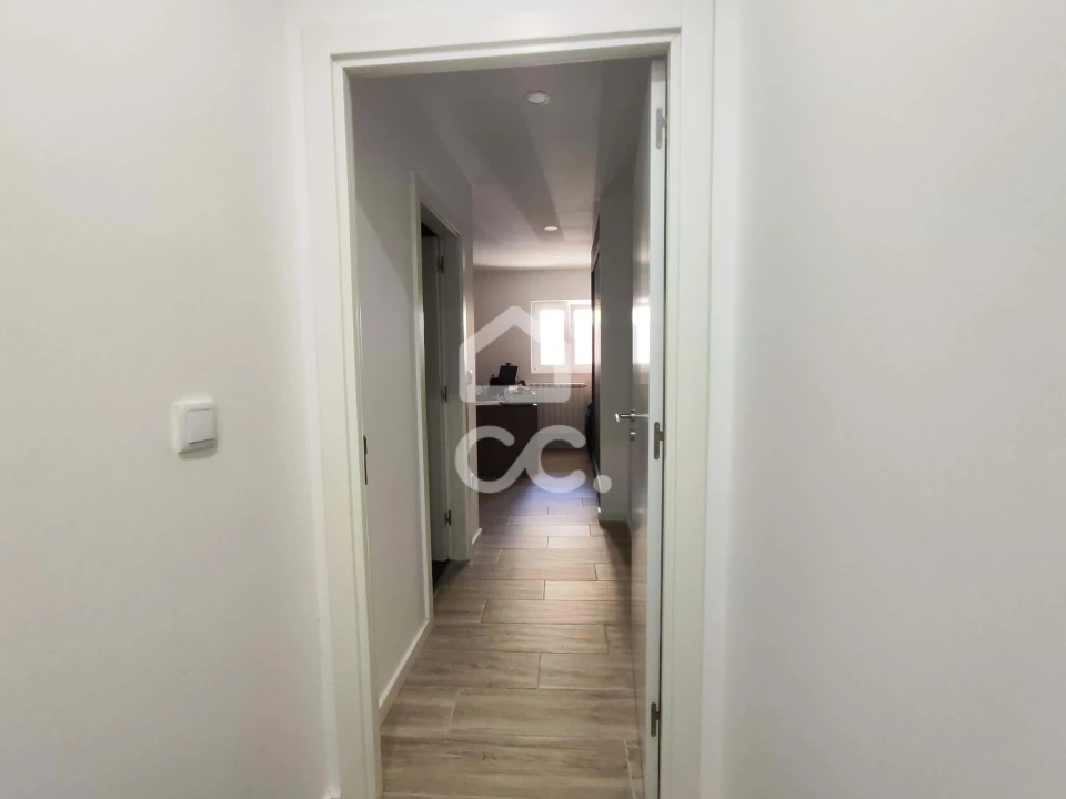 Apartamento T3 para Venda em Santa Maria Maior Foto 5