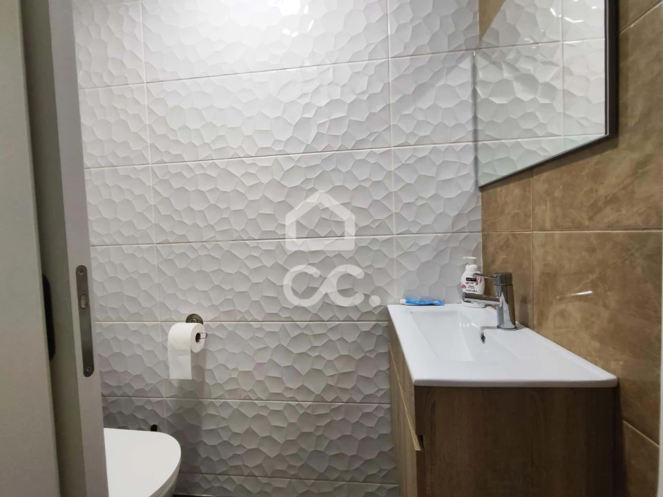 Apartamento T3 para Venda em Santa Maria Maior Foto 11