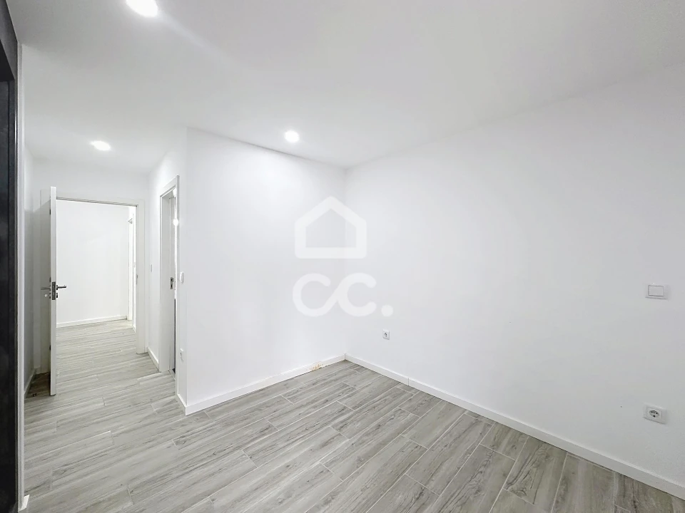 Apartamento T3 para Venda em Santa Maria Maior Foto 26