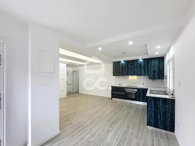 Apartamento T3 para Venda em Santa Maria Maior Foto 2