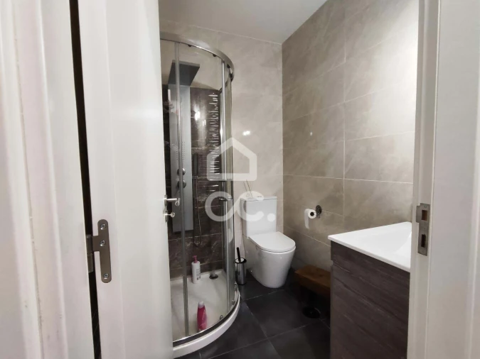 Apartamento T3 para Venda em Santa Maria Maior Foto 8