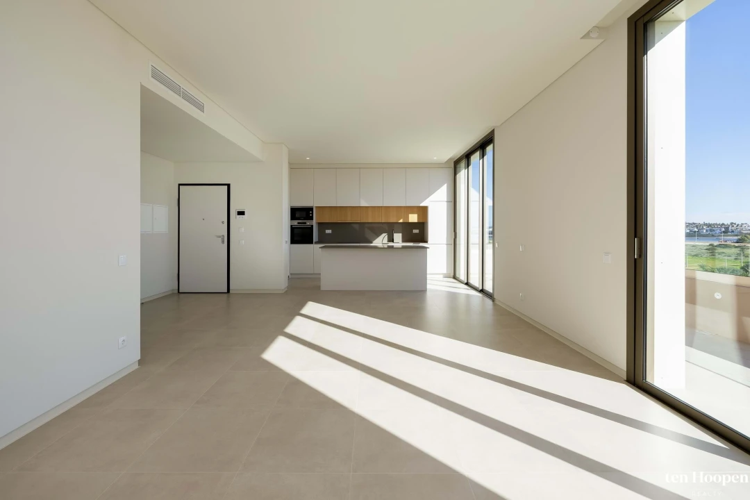 Apartamento T3 para Venda em Portimão Foto 9