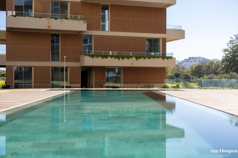 Apartamento T2 para Venda em Portimão Foto 37