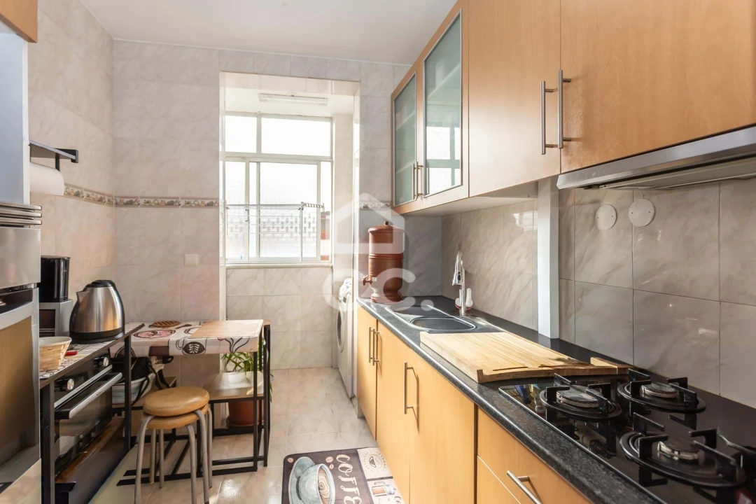 Apartamento T2 para Venda em Setubal (São Sebastião) Foto 1