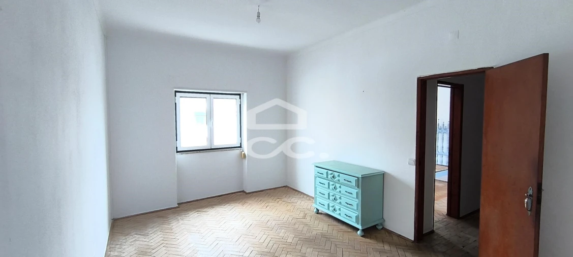 Moradia T5 para Venda em Golegã Foto 4