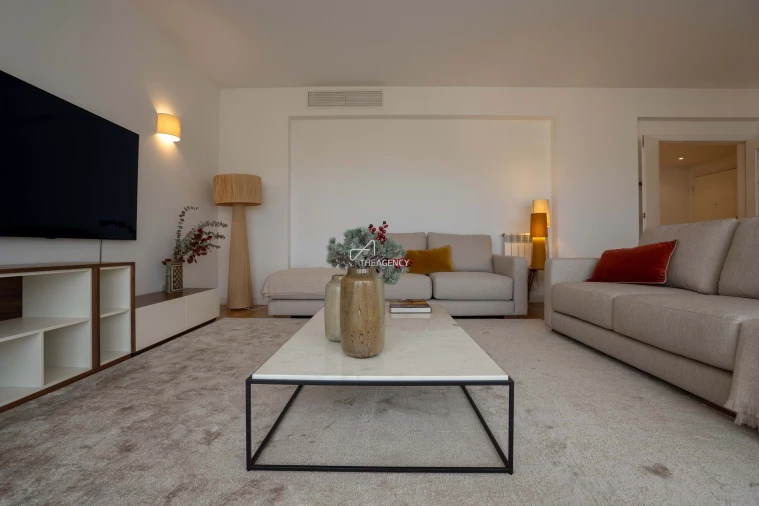 Apartamento T3 para Arrendamento em São Domingos de Benfica Foto 7