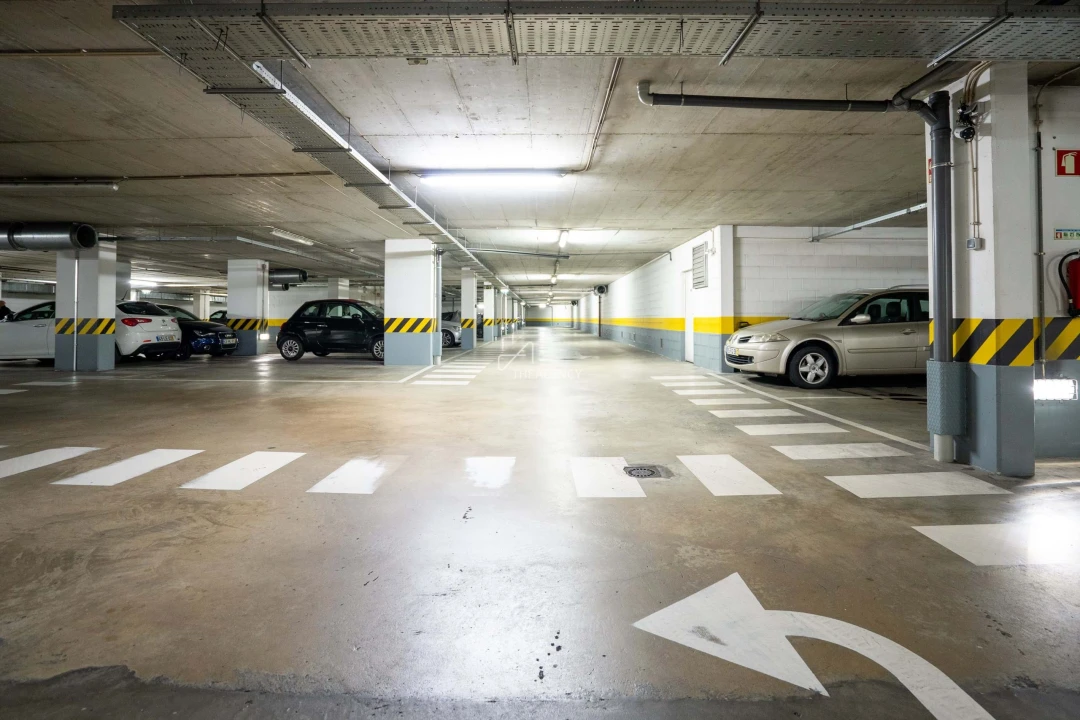 Apartamento T3 para Arrendamento em São Domingos de Benfica Foto 41