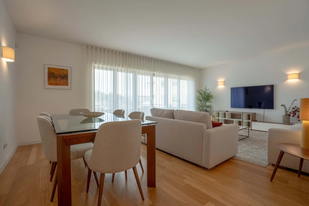 Apartamento T3 para Arrendamento em São Domingos de Benfica Foto 3