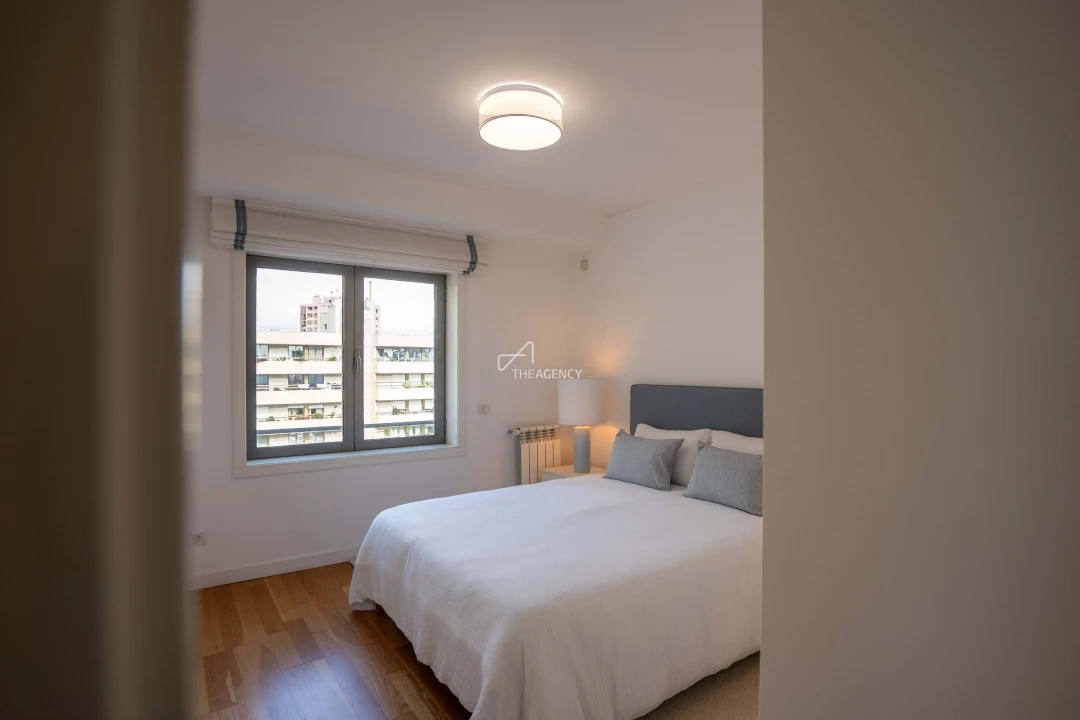 Apartamento T3 para Arrendamento em São Domingos de Benfica Foto 26