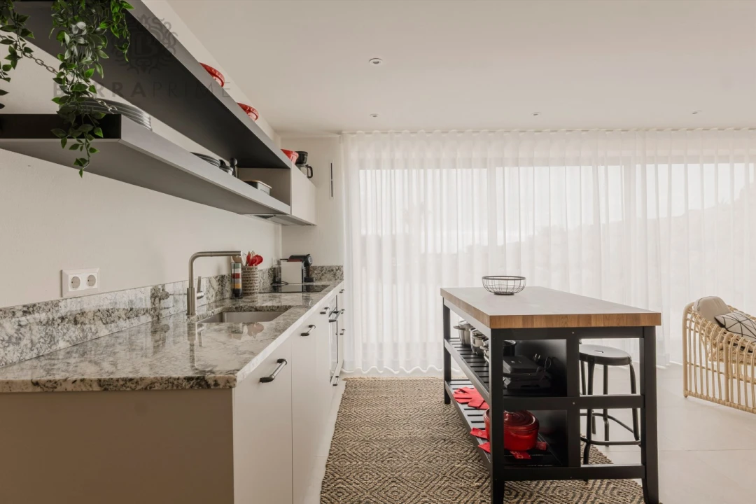 Moradia T4 para Venda em Odiaxere Foto 35