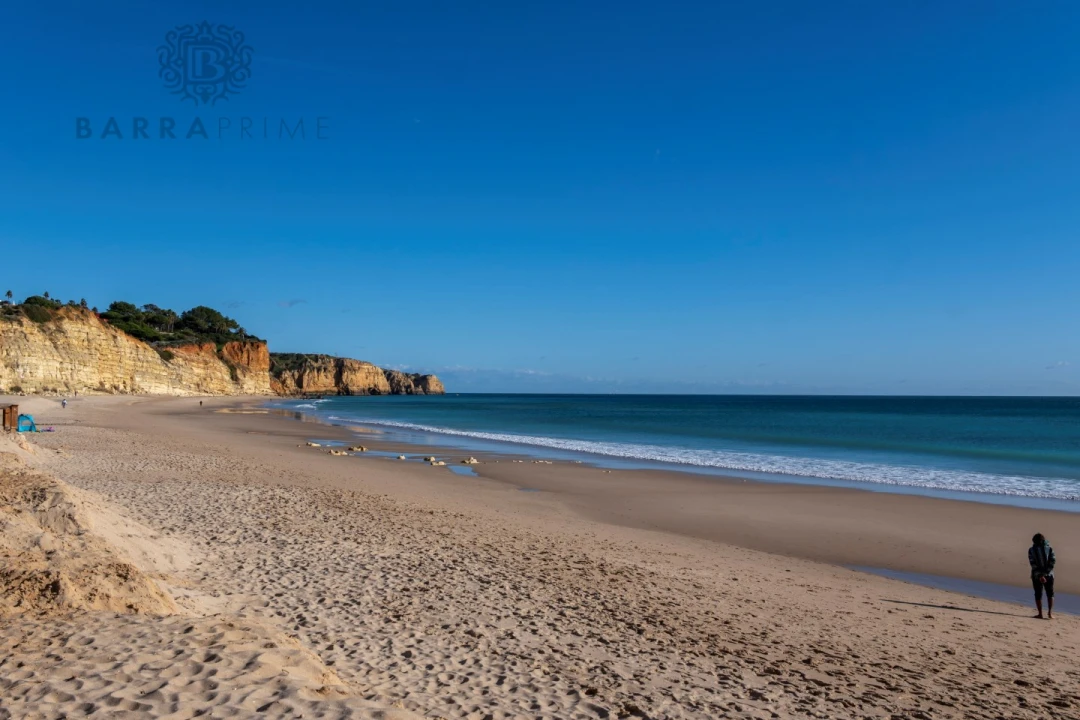 Moradia T4 para Venda em Odiaxere Foto 45