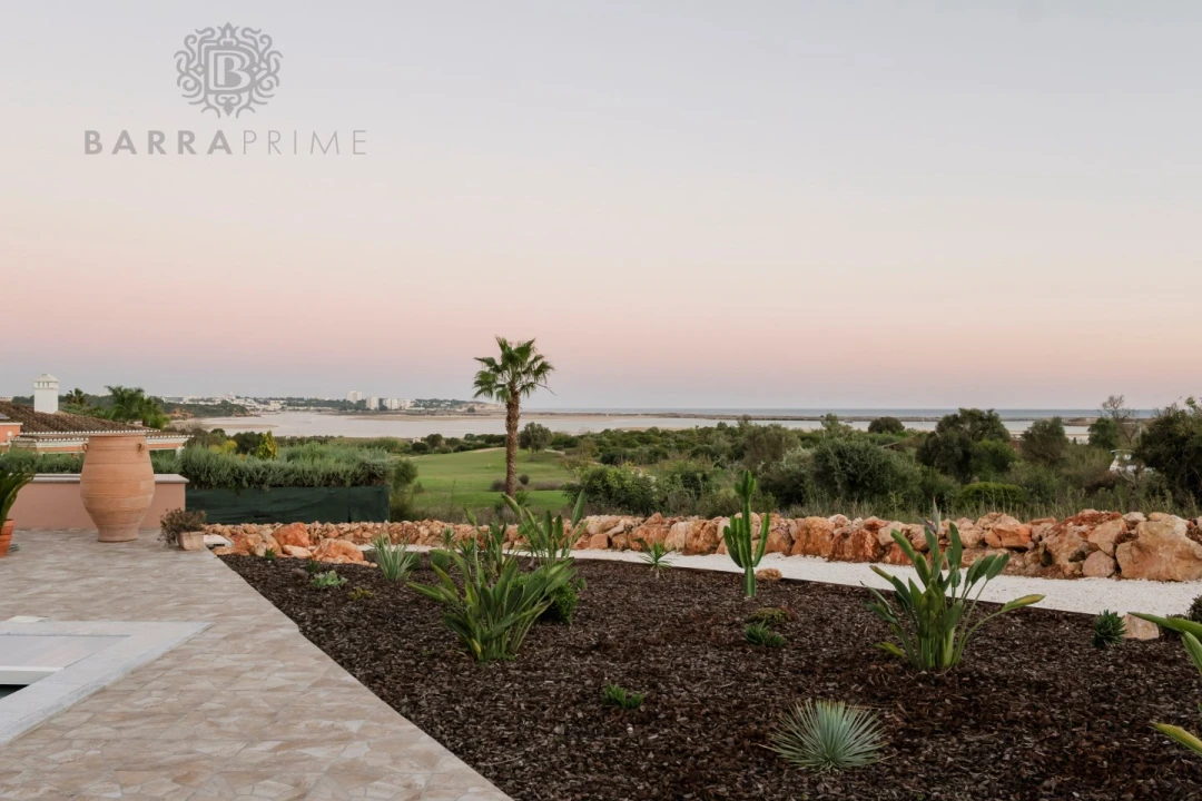 Moradia T4 para Venda em Odiaxere Foto 43