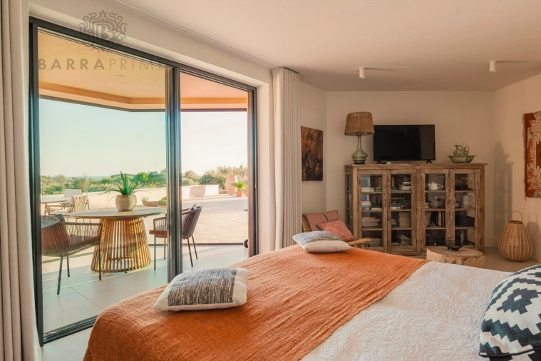 Moradia T4 para Venda em Odiaxere Foto 22