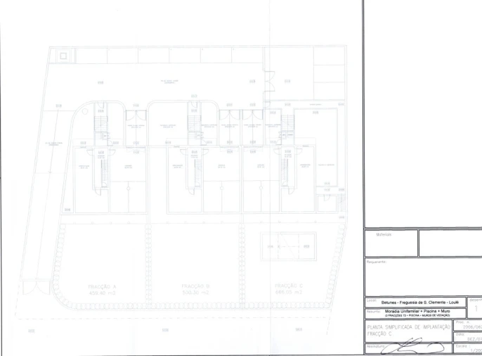 Moradia T4 para Venda em Santa Barbara de Nexe Planta 1