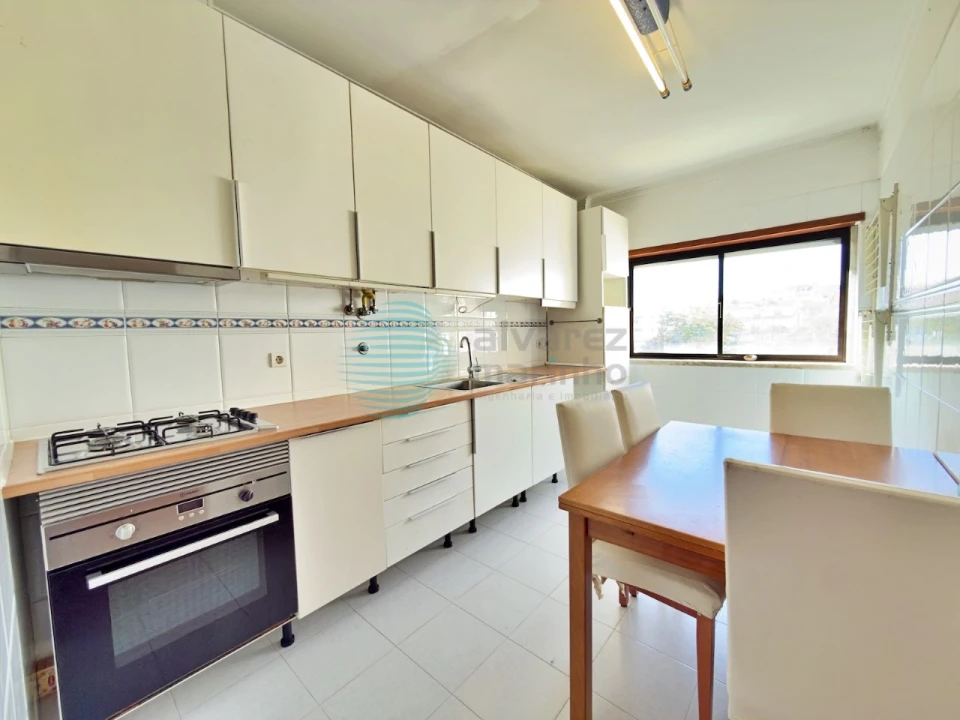 Apartamento T2 para Arrendamento em Carregado e Cadafais Foto 5